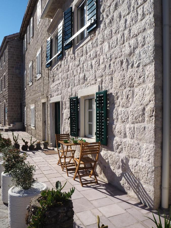 Romantic Stone House By The Sea **** โกตอร์ ภายนอก รูปภาพ